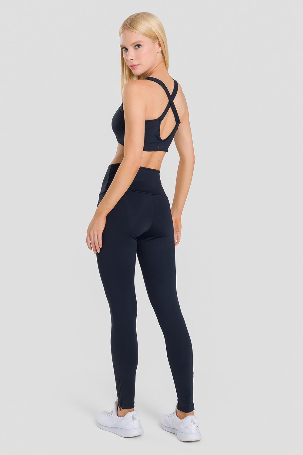 F16315_01_F16316_01_C