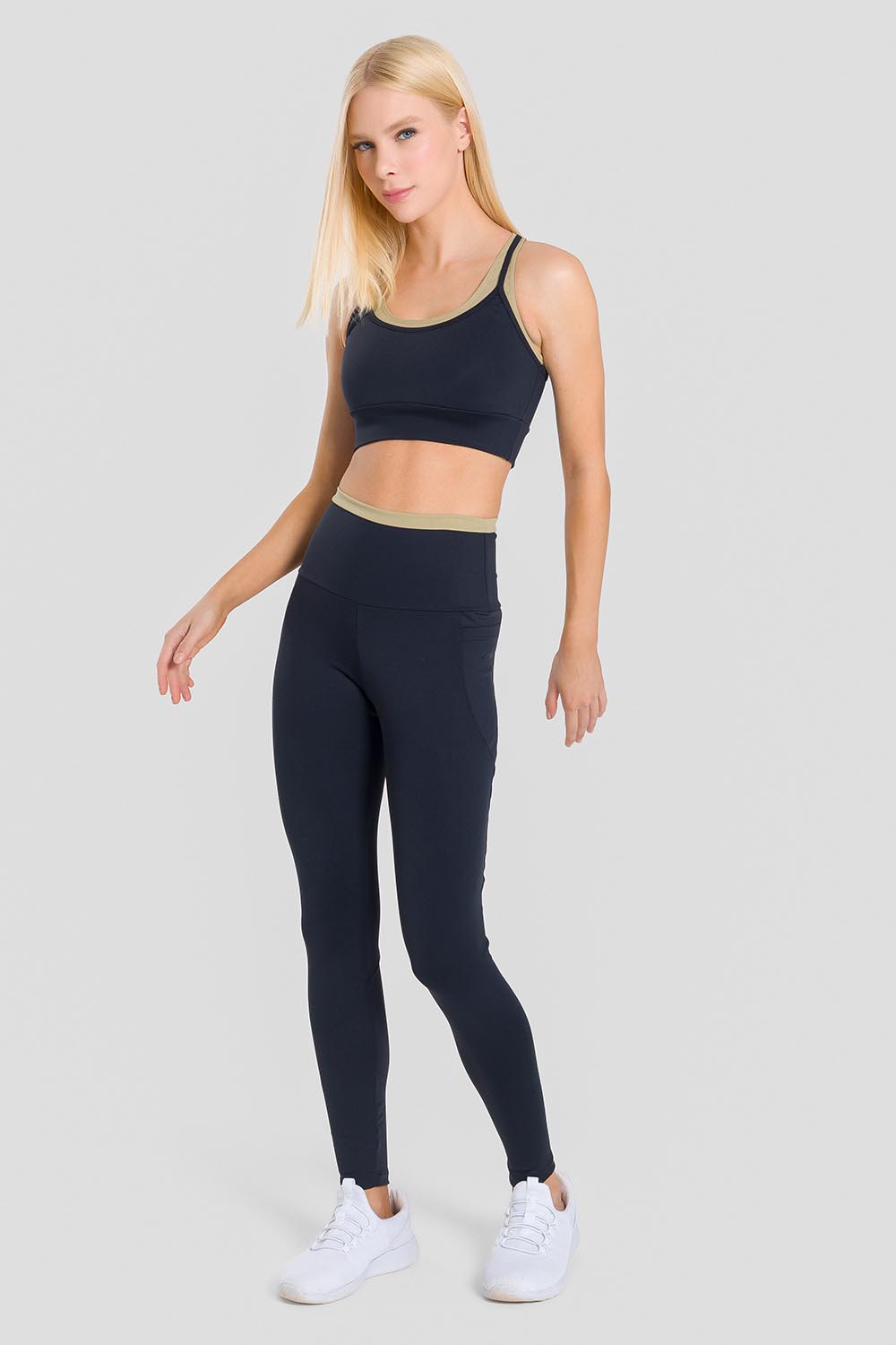 F16317_25259_F16318_25259_F